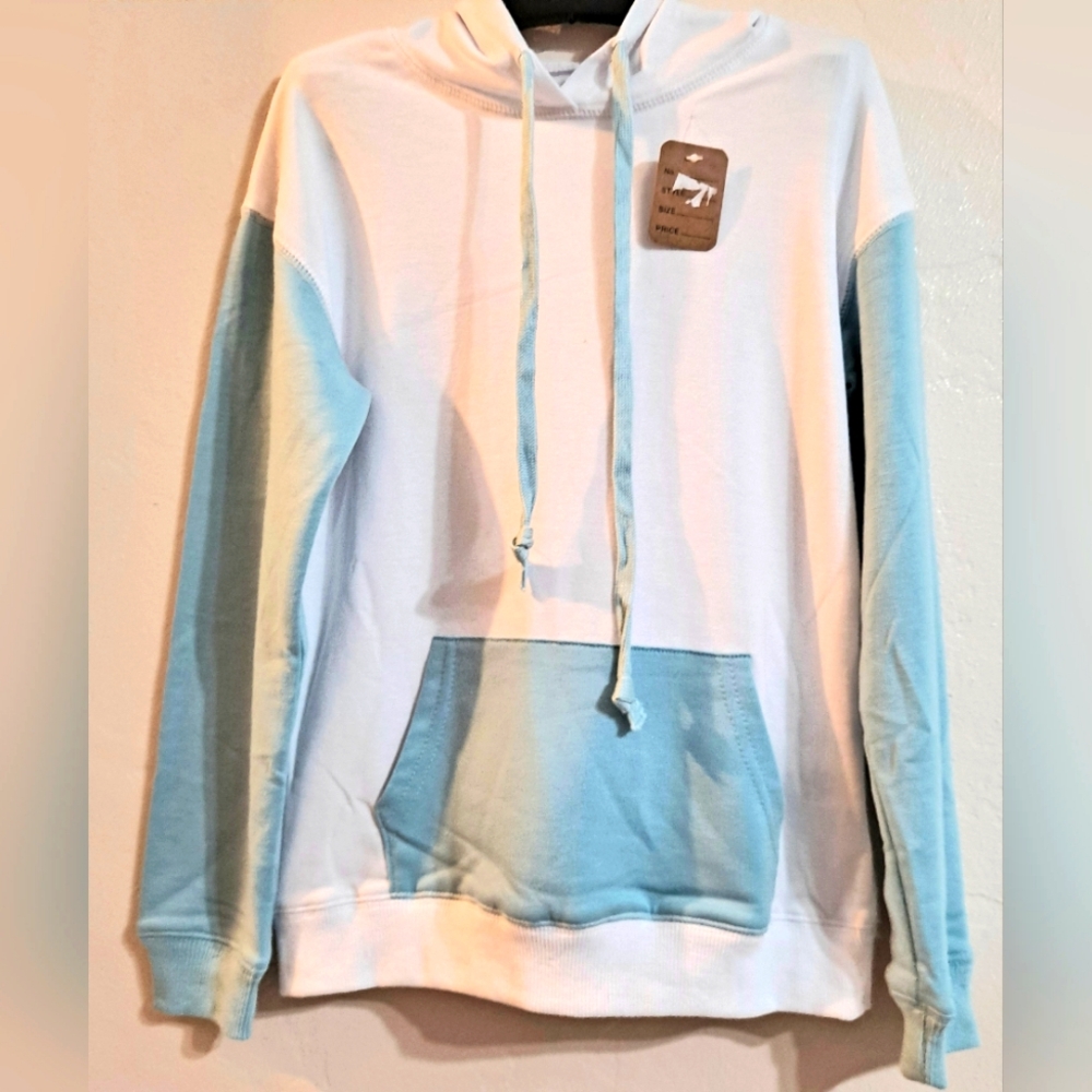 Baby Blue and White Hoodie Front Pocket Lightweight NWT